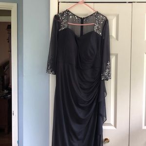 Long dress with beads and jewels